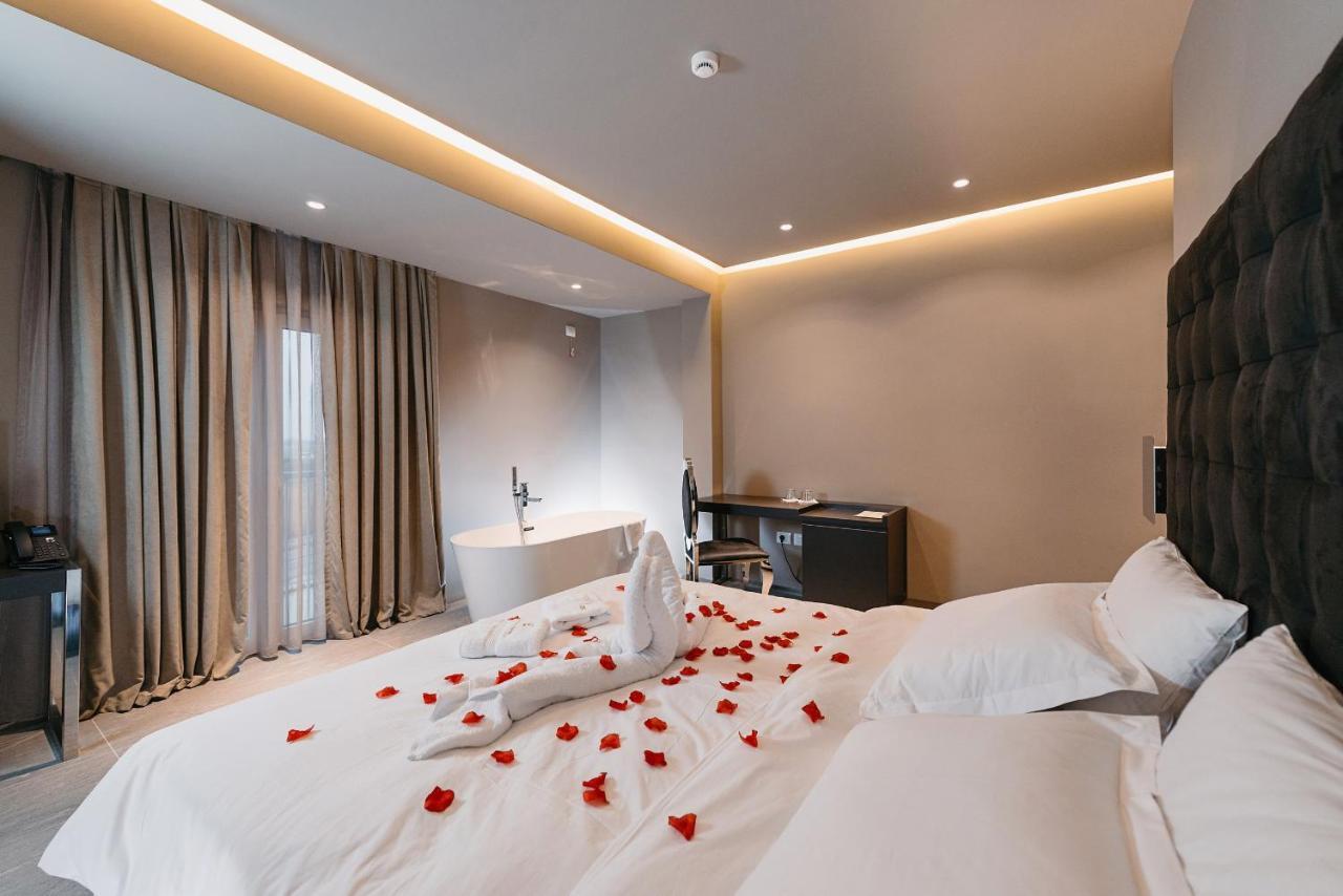 Hotel Egnatia Bërxull 외부 사진