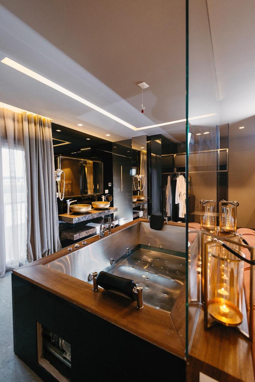 Hotel Egnatia Bërxull 외부 사진